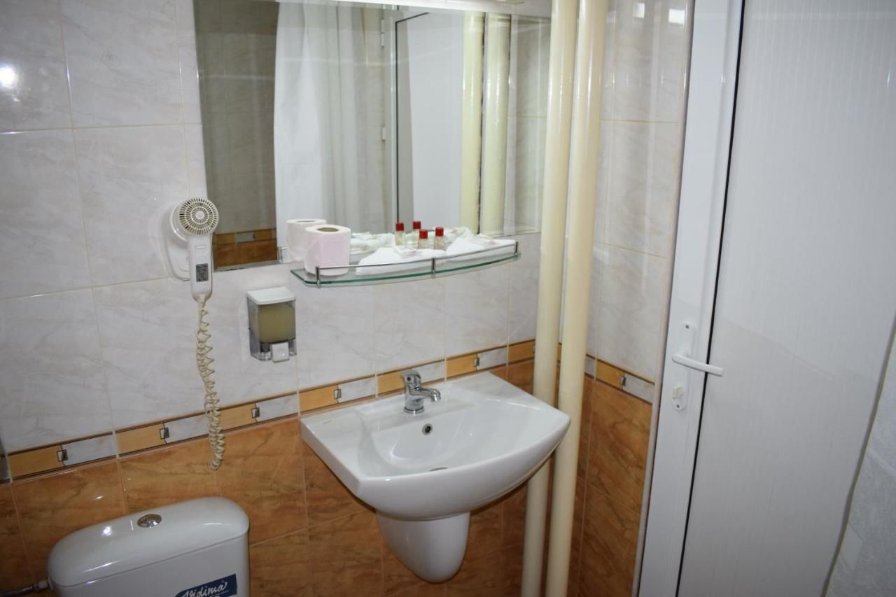 Отель Slavyanska Beseda Hotel София-16