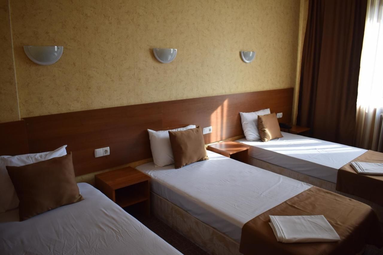 Отель Slavyanska Beseda Hotel София